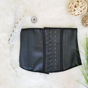 🌿Black latex waist trainer🌿